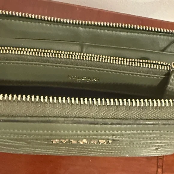 Bulgari Olive Green Wallet - Picture 4 of 6